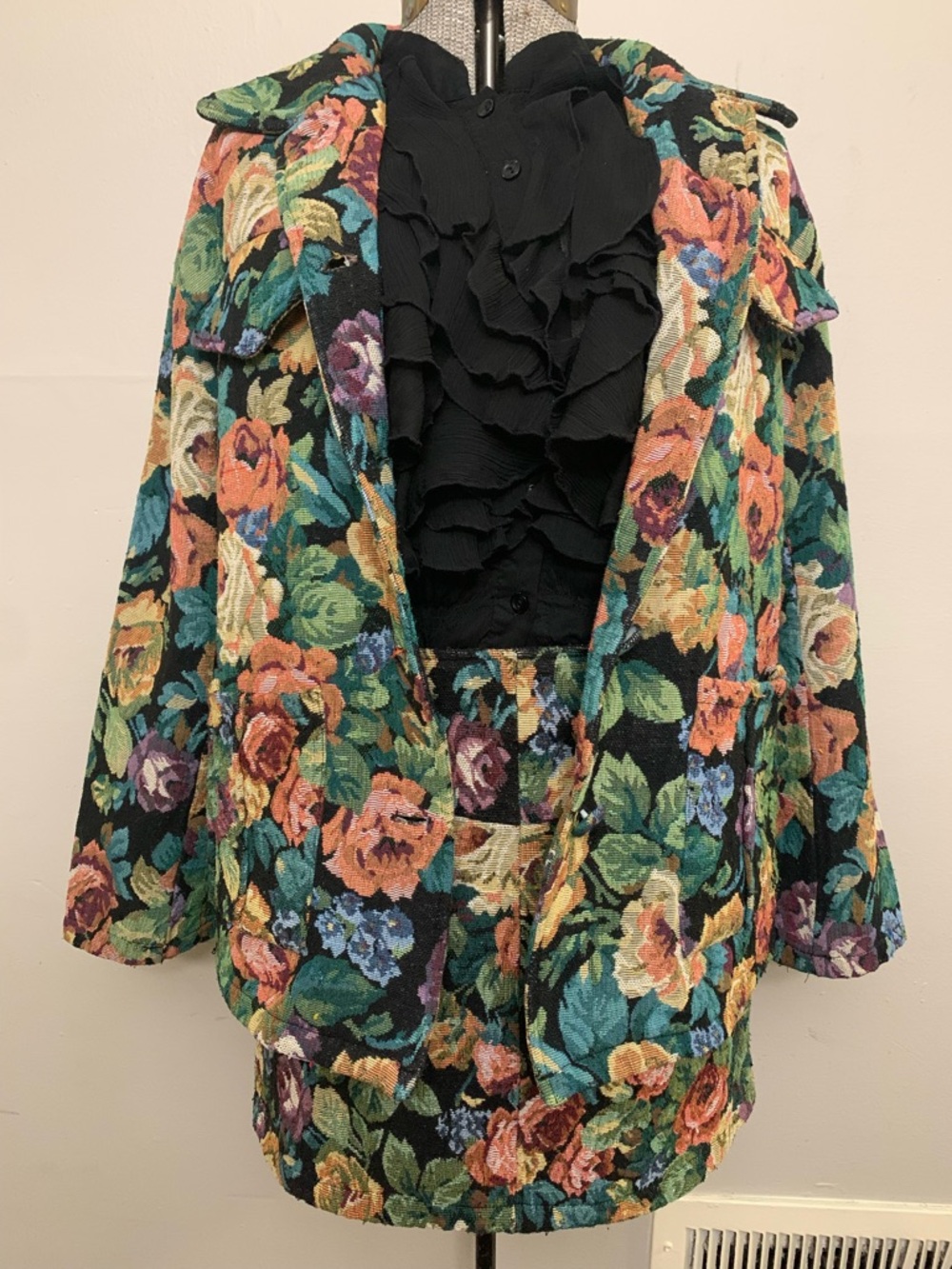Floral Tapestry Blazer Jacket and Mini Skirt Set in Multicolor